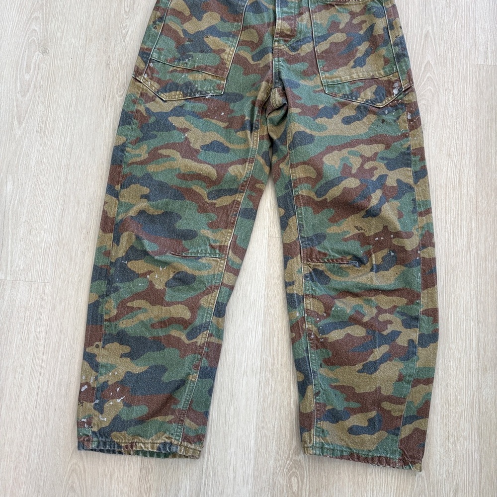 Free People “Moxie” jeans - Picture 2 of 3